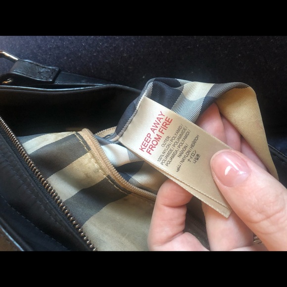 Burberry buckleigh nylon tote - Picture 7 of 7